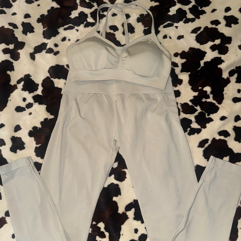 Oner Active Sports Bra/Leggings Set